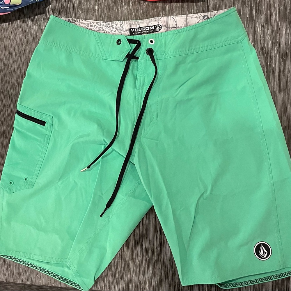 Volcom Green Board Shorts Quick-Drying Swimwear